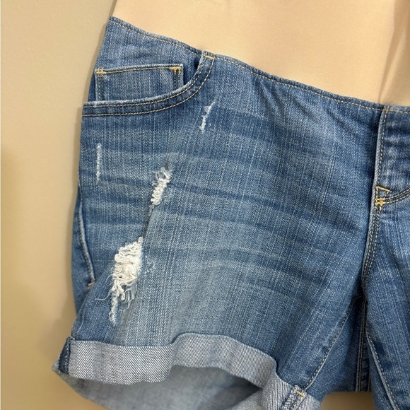 Old Navy Maternity Denim Jean Shorts with Cuff Women's Size 8 - Picture 5 of 14